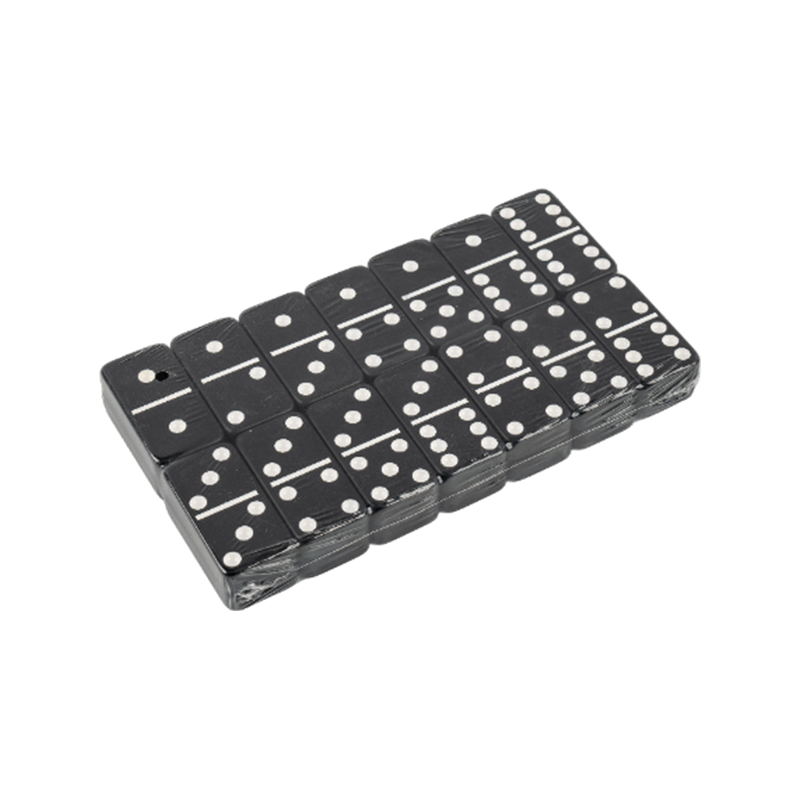 Set di domino in fondo nero a punta bianca